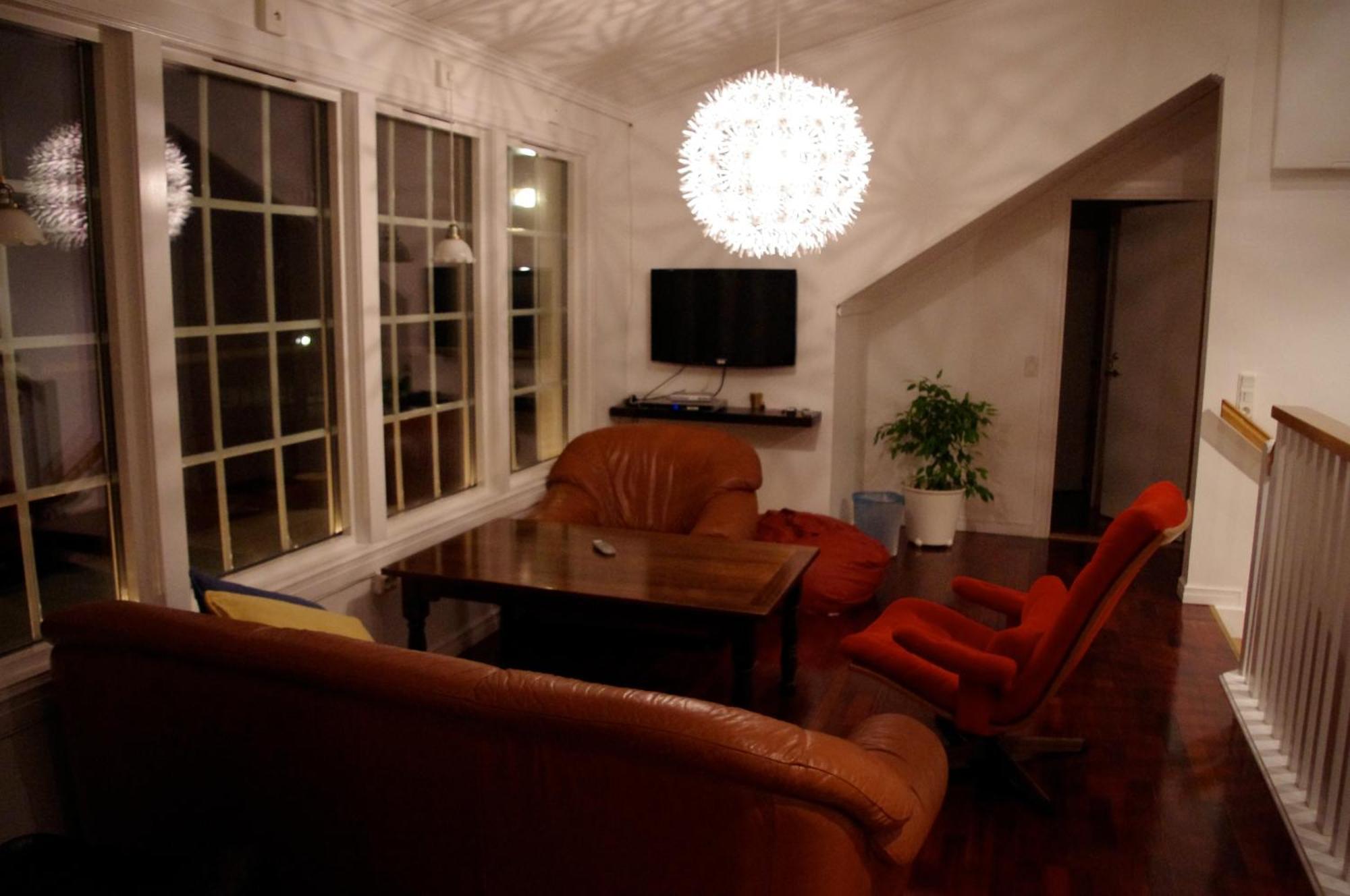 Aeventyrsgardens Vandrarhem, Kinnekulle Kallby Luaran gambar