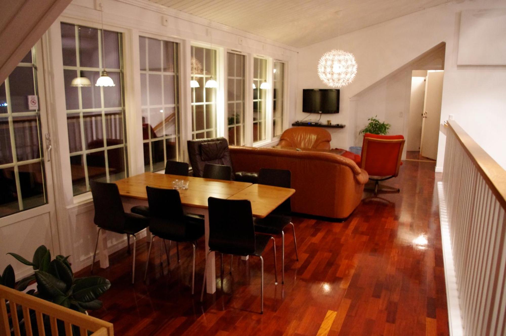 Aeventyrsgardens Vandrarhem, Kinnekulle Kallby Luaran gambar