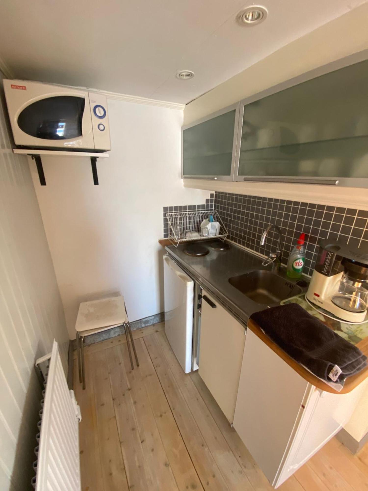 Aeventyrsgardens Vandrarhem, Kinnekulle Kallby Luaran gambar