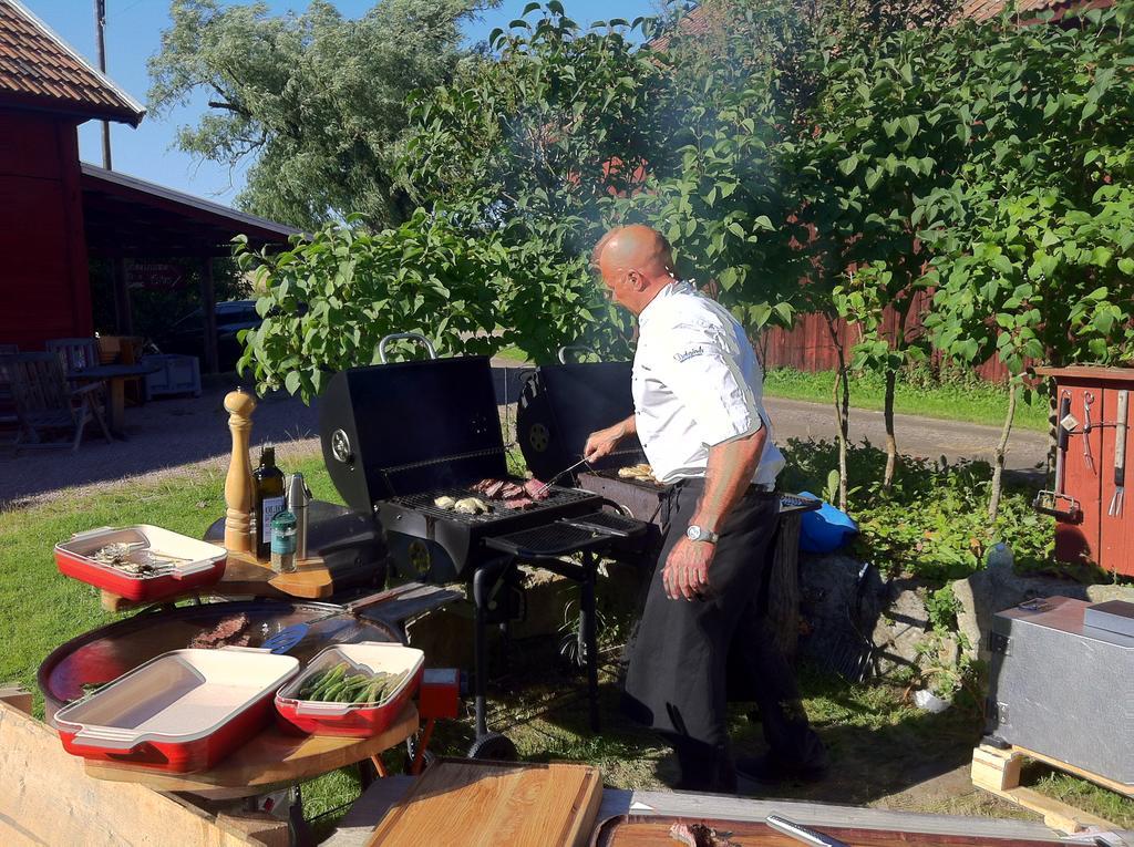 Aeventyrsgardens Vandrarhem, Kinnekulle Kallby Luaran gambar