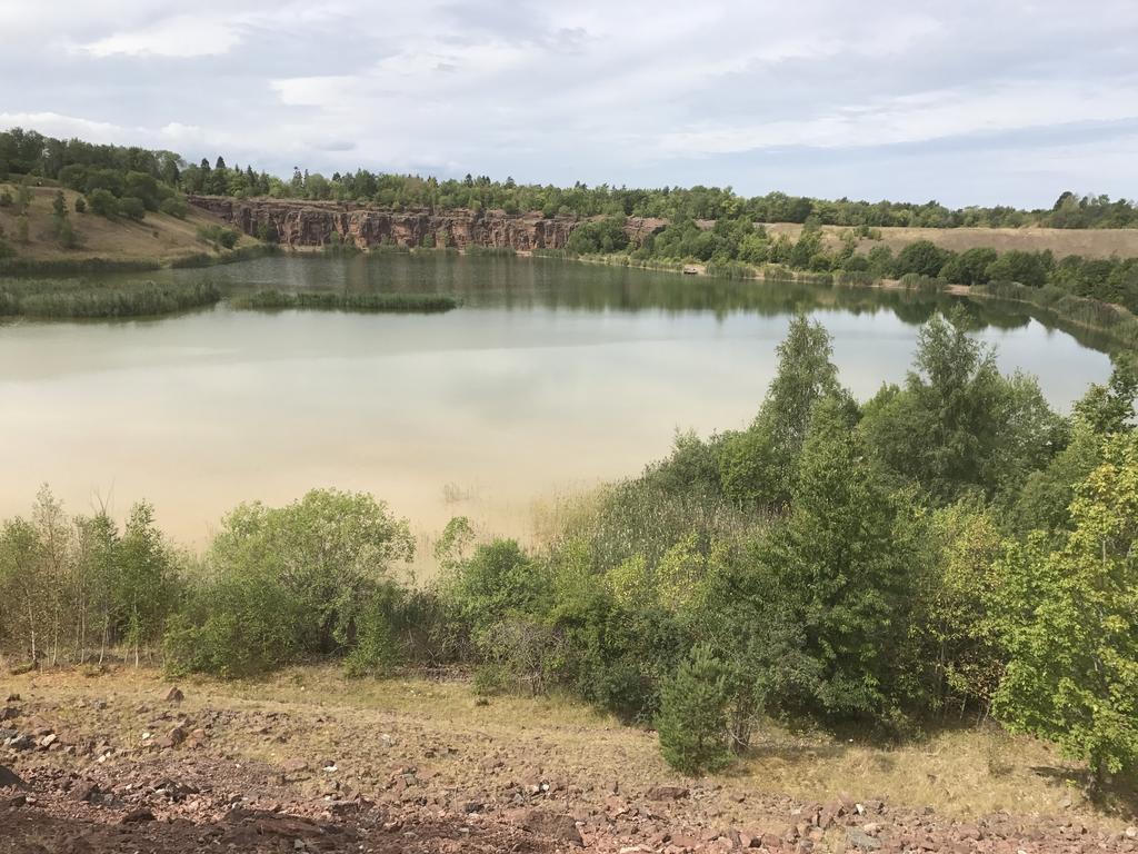 Aeventyrsgardens Vandrarhem, Kinnekulle Kallby Luaran gambar