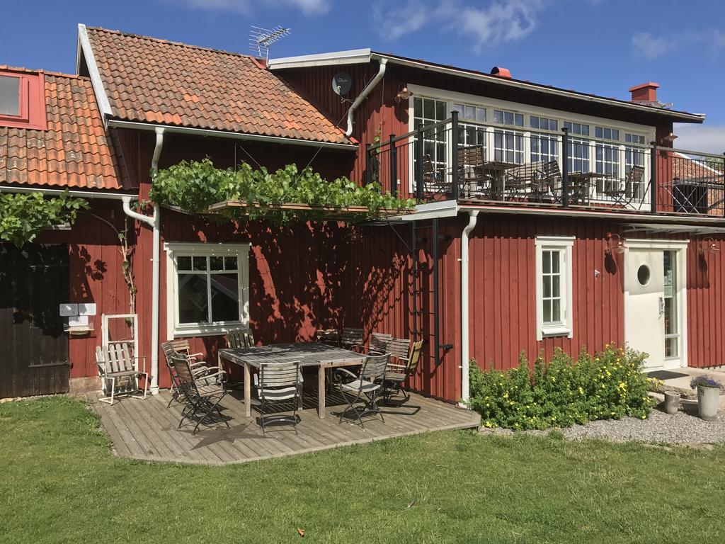 Aeventyrsgardens Vandrarhem, Kinnekulle Kallby Luaran gambar